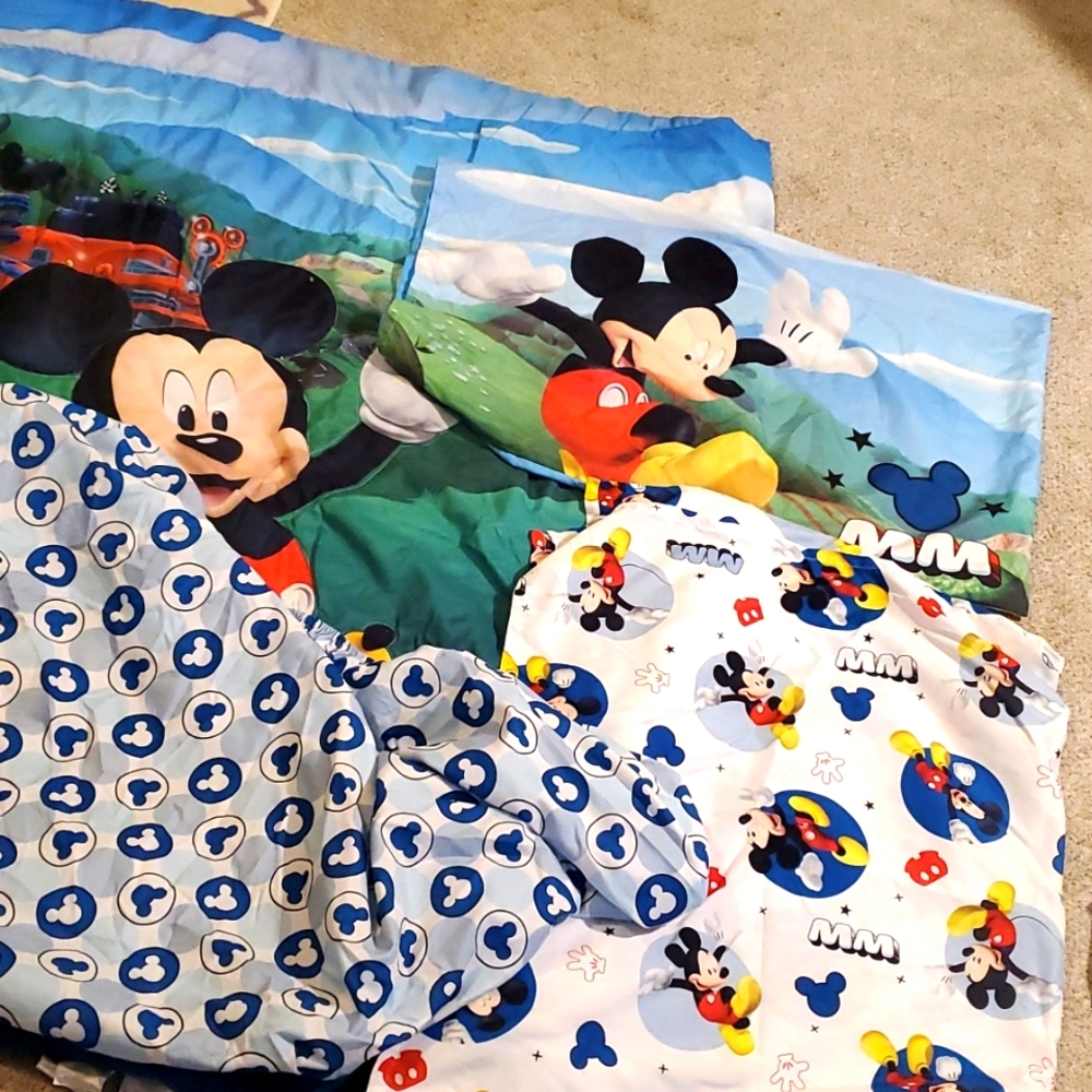 Mickey Mouse Playahouse Toddler Size Bedding